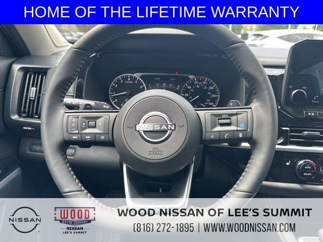 new 2025 Nissan Pathfinder car, priced at $45,290