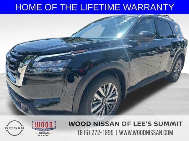 new 2025 Nissan Pathfinder car, priced at $45,694