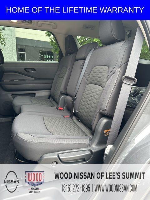 new 2025 Nissan Pathfinder car, priced at $35,491