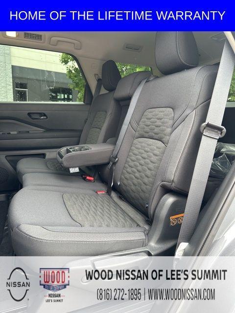 new 2025 Nissan Pathfinder car, priced at $35,491
