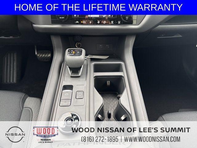 new 2025 Nissan Pathfinder car, priced at $37,727