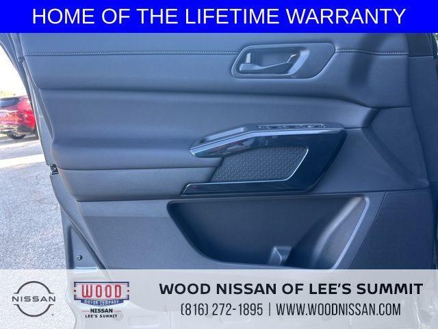 new 2025 Nissan Pathfinder car, priced at $35,203