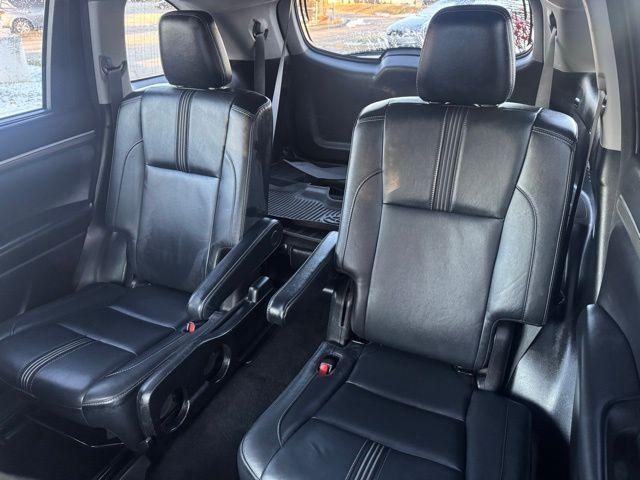 used 2018 Toyota Highlander car, priced at $22,855