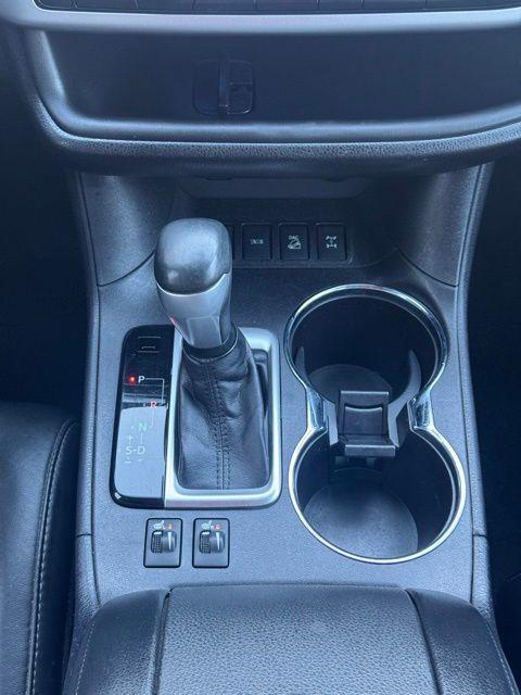 used 2018 Toyota Highlander car, priced at $22,855