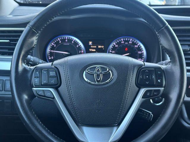 used 2018 Toyota Highlander car, priced at $22,855