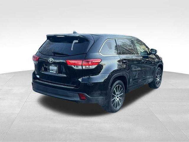 used 2018 Toyota Highlander car, priced at $22,855