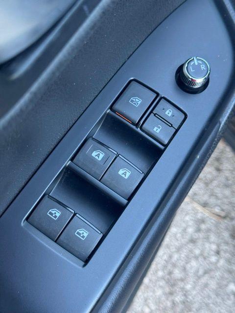 used 2018 Toyota Highlander car, priced at $22,855