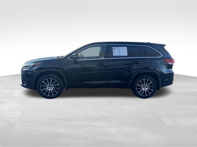 used 2018 Toyota Highlander car, priced at $22,855