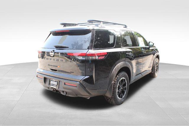 new 2024 Nissan Pathfinder car, priced at $40,451