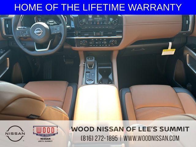 new 2025 Nissan Pathfinder car, priced at $49,702