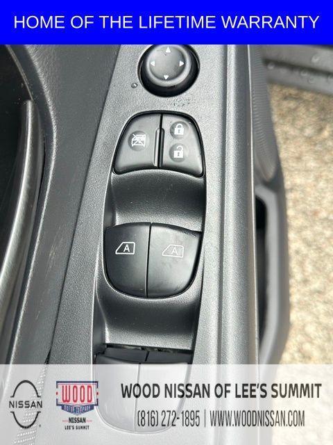 new 2025 Nissan Kicks Play car, priced at $21,350