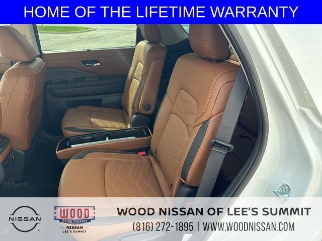 new 2025 Nissan Pathfinder car, priced at $50,195