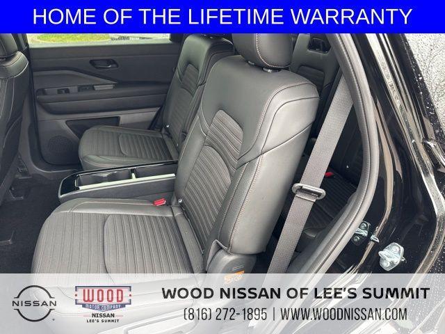 new 2025 Nissan Pathfinder car, priced at $44,020
