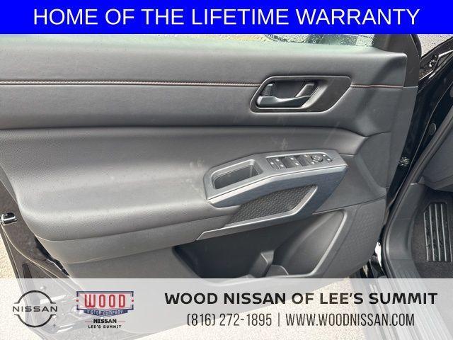 new 2025 Nissan Pathfinder car, priced at $44,020