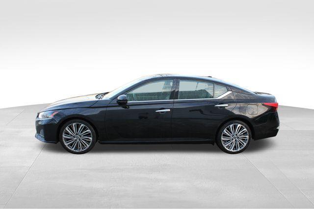 used 2023 Nissan Altima car, priced at $21,398