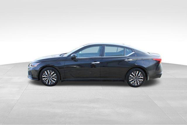 used 2023 Nissan Altima car, priced at $22,980