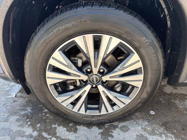 used 2023 Nissan Rogue car, priced at $22,595