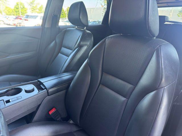 used 2021 Nissan Rogue car, priced at $20,522