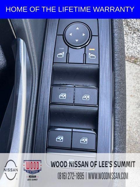 new 2025 Nissan Kicks car, priced at $25,679