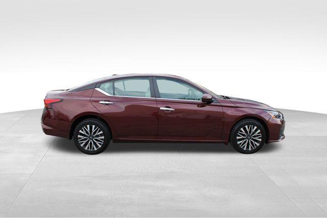 used 2023 Nissan Altima car, priced at $19,998