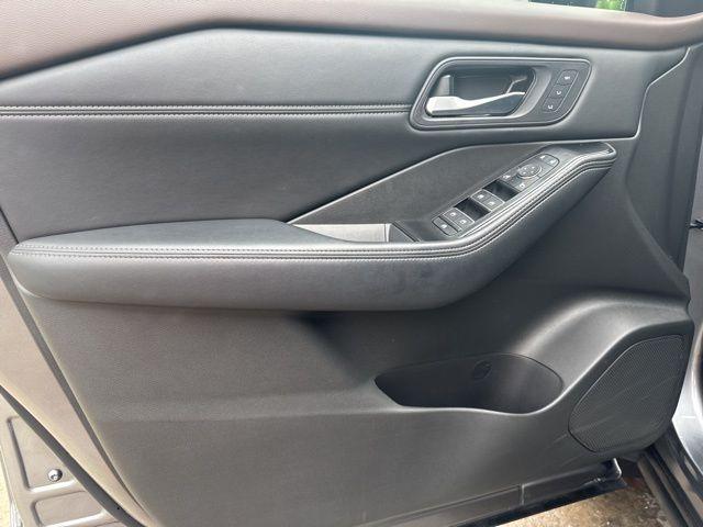 used 2023 Nissan Rogue car, priced at $28,088