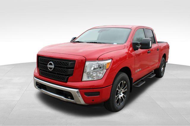 new 2024 Nissan Titan car, priced at $49,031