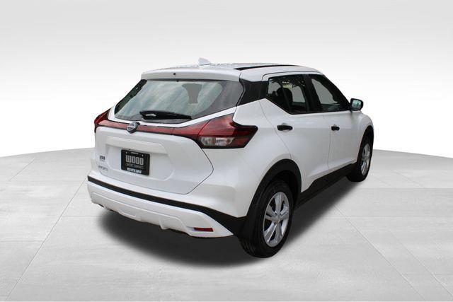 new 2024 Nissan Kicks car, priced at $19,545