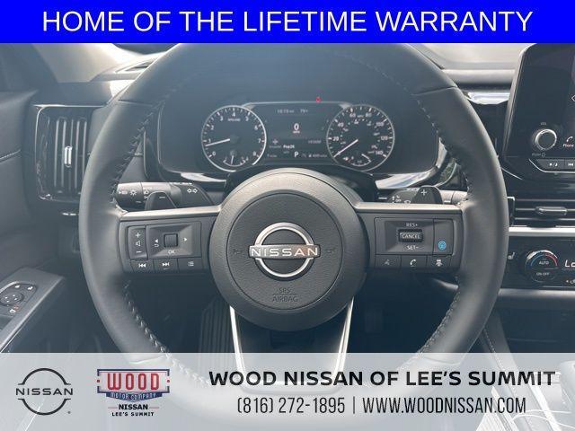 new 2025 Nissan Pathfinder car, priced at $35,379
