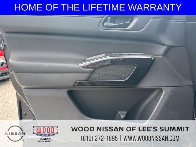 new 2025 Nissan Pathfinder car, priced at $35,379