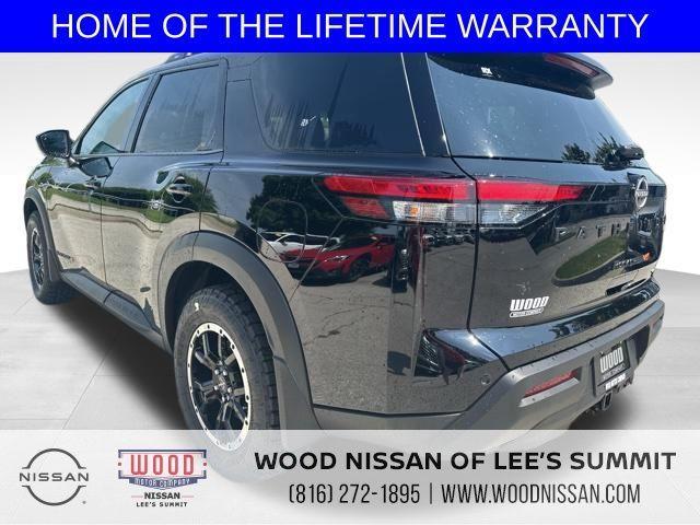 new 2025 Nissan Pathfinder car, priced at $43,176