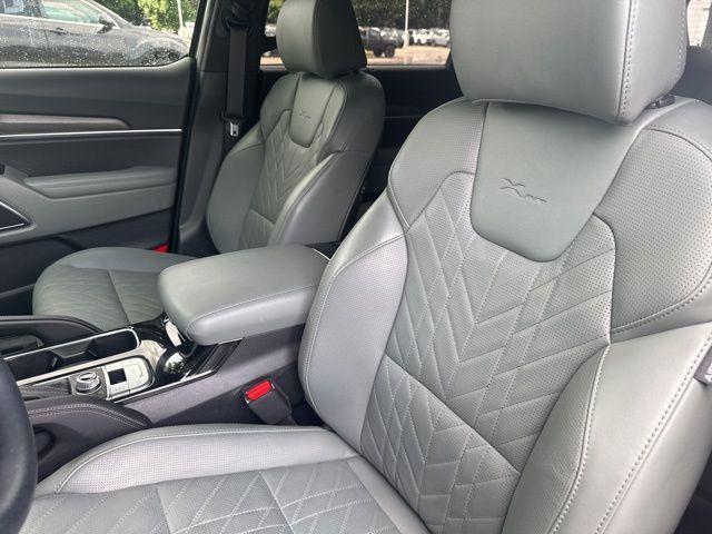 used 2024 Kia Telluride car, priced at $46,657