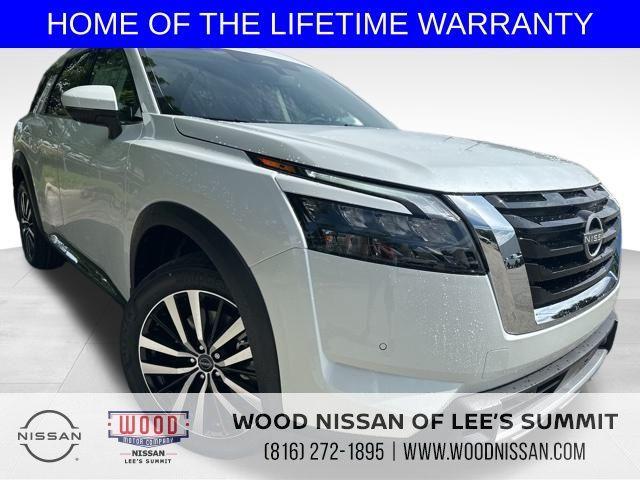 new 2025 Nissan Pathfinder car, priced at $49,573