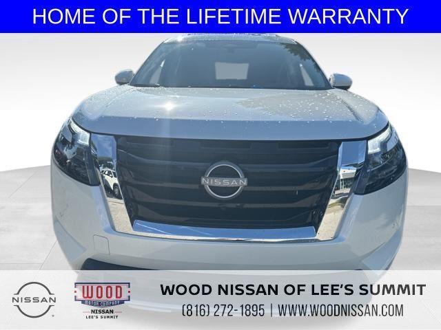 new 2025 Nissan Pathfinder car, priced at $46,752