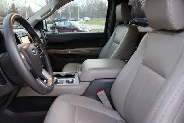 used 2021 Ford Expedition car, priced at $35,313