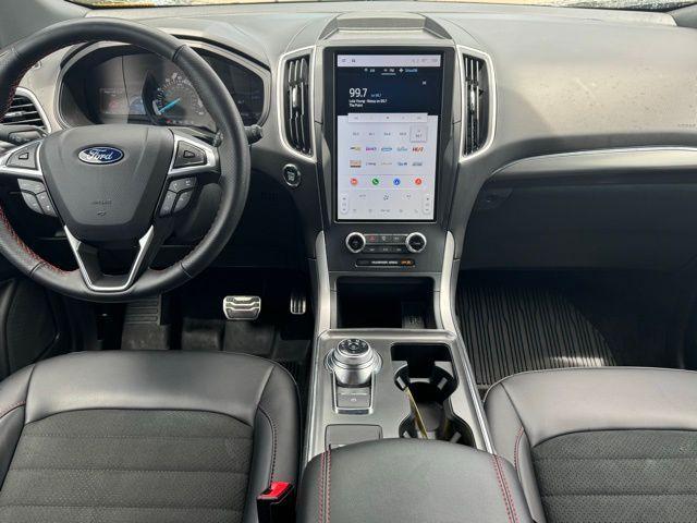 used 2024 Ford Edge car, priced at $34,119