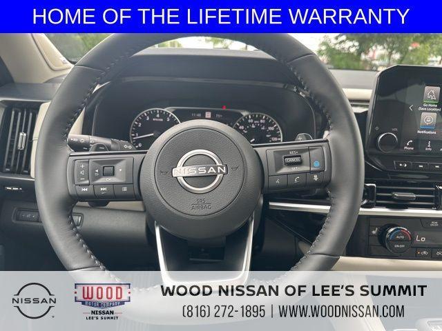 new 2025 Nissan Pathfinder car, priced at $45,694