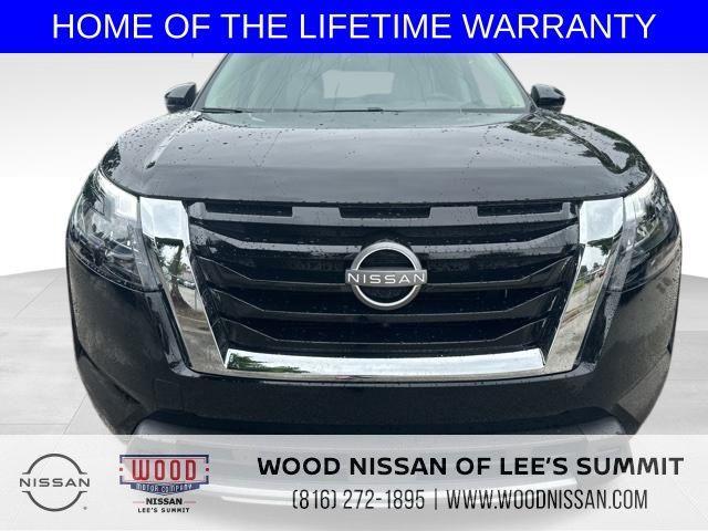new 2025 Nissan Pathfinder car, priced at $45,694