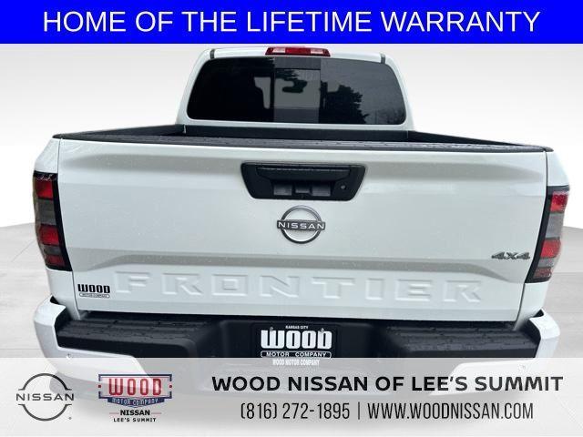 new 2025 Nissan Frontier car, priced at $35,959