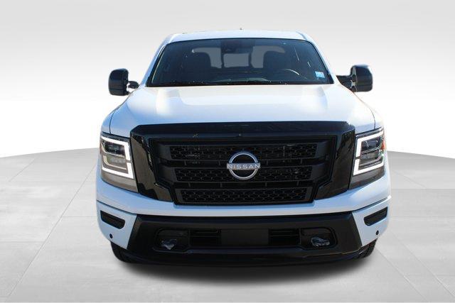 new 2024 Nissan Titan car, priced at $48,986