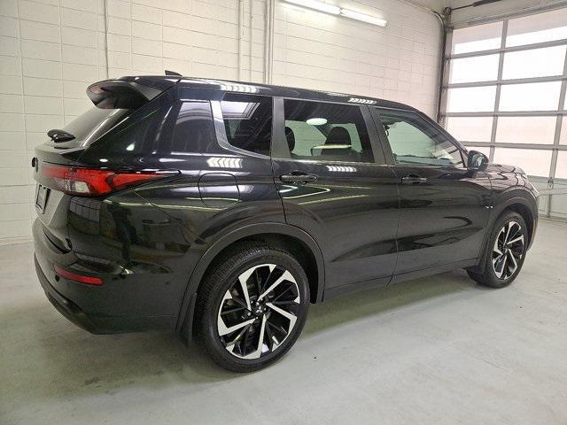 used 2022 Mitsubishi Outlander car, priced at $20,900