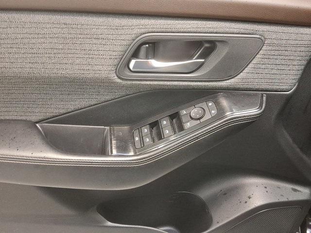 used 2023 Nissan Rogue car, priced at $22,600
