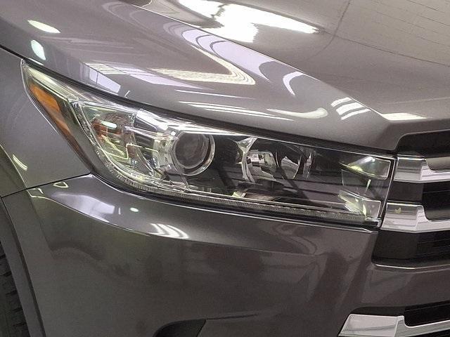 used 2017 Toyota Highlander Hybrid car, priced at $22,700