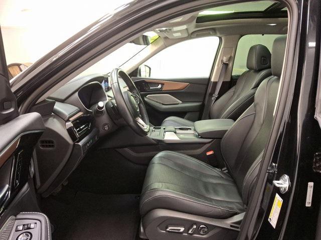 used 2022 Acura MDX car, priced at $39,300