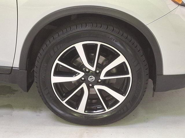 used 2020 Nissan Rogue car, priced at $20,900