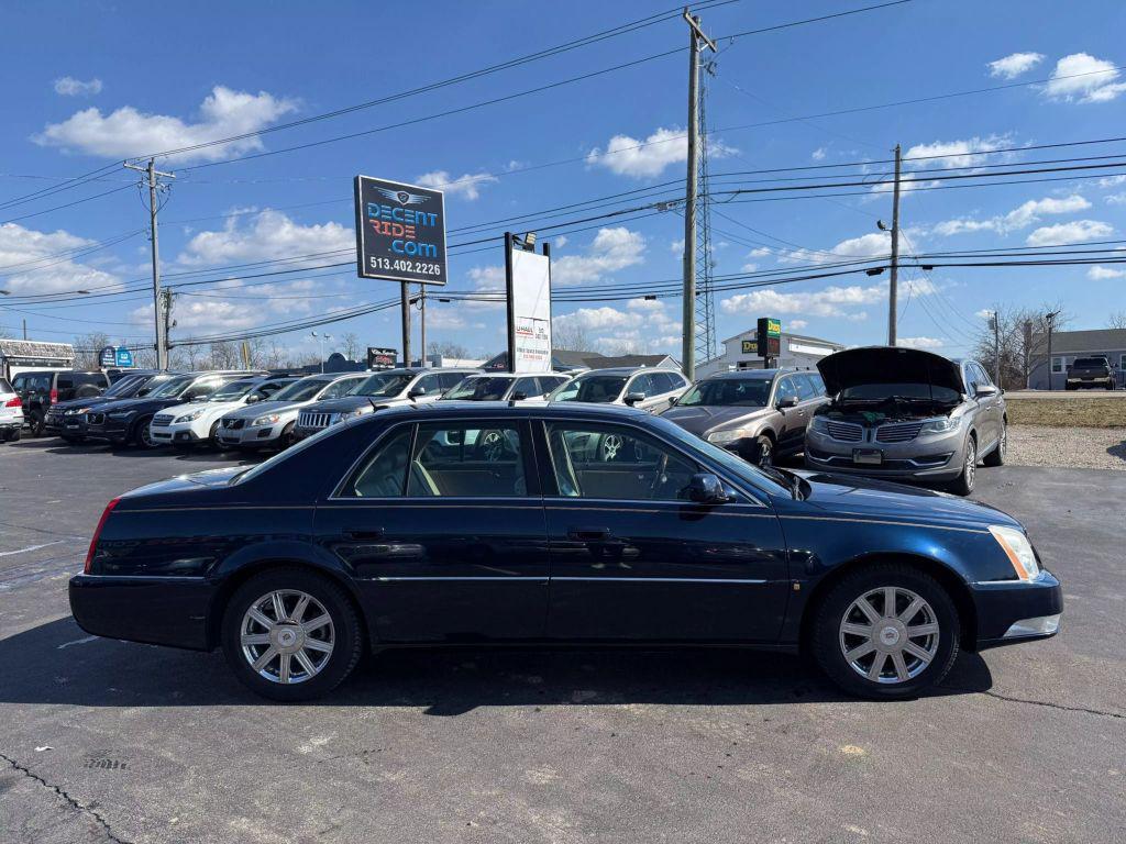 used 2007 Cadillac DTS car, priced at $5,495