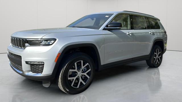 new 2025 Jeep Grand Cherokee L car, priced at $51,070