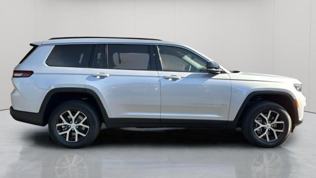 new 2025 Jeep Grand Cherokee L car, priced at $51,070