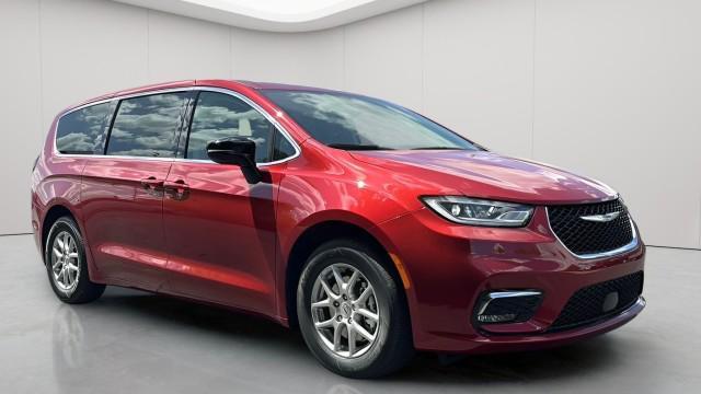 new 2024 Chrysler Pacifica car, priced at $37,495