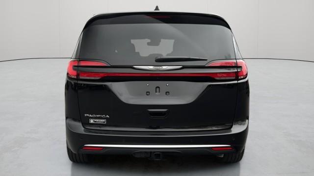 new 2025 Chrysler Pacifica car, priced at $53,625