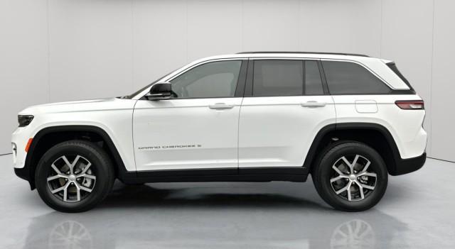 new 2025 Jeep Grand Cherokee car, priced at $53,135